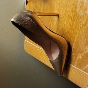 Enzo Angiolini rose gold platform heel